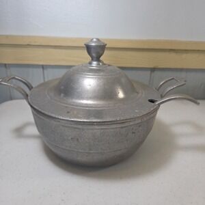 Vintage WIlton Armetale Soup Tureen Lid and Ladle Columbia Pa USA